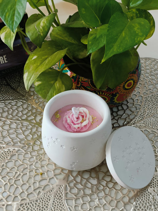 Rose-Embedded Concrete Jar Candle – Natural Wax